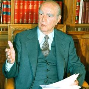 28 ΑΠΡΙΛΙΟΥ 1992 Κ. ΚΑΡΑΜΑΝΛΗΣ ΔΑΚΡΥΖΩΝΤΑΣ ΛΕΕΙ Η ΜΑΚΕΔΟΝΙΑ ΕΙΝΑΙ ΜΙΑ ΚΑΙ ΕΙΝΑΙ ΕΛΛΗΝ