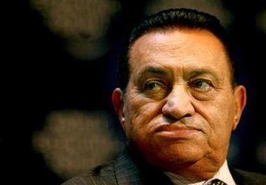 Αναχώρησε ο Χόσνι Μουμπάρακ από το Κάιρο.