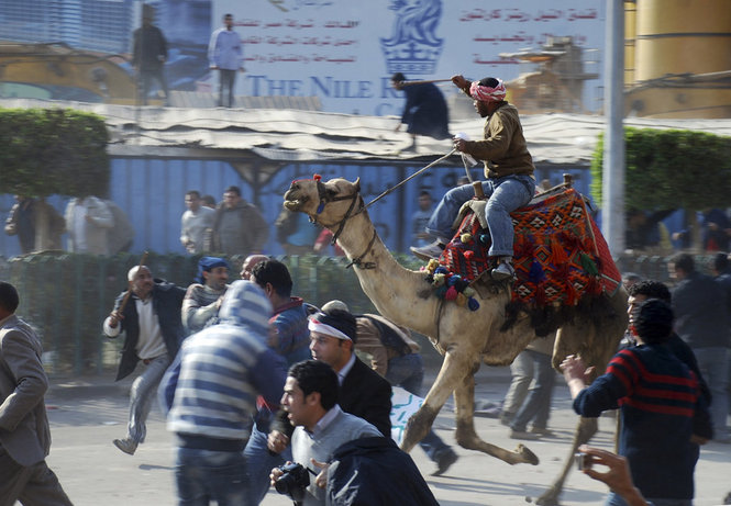 Protesters clash with police in Egypt