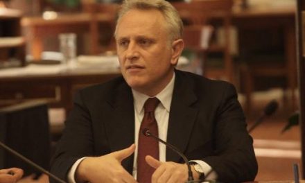 Γιάννης Ραγκούσης: “Το ΠΑΣΟΚ έχει καταντήσει συνιστώσα της ακροδεξίας ομάδας Σαμαρά για να λαφυραγωγηθεί το κράτος”