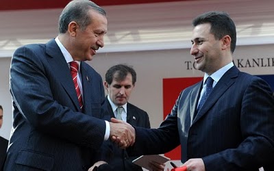 O Ερντογαν αυτοανακηρύχθηκε προστάτης των αναξιοπαθούντων Βαλκάνιων