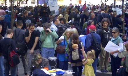Occupy Wall Street: Τι λένε οι διαδηλωτές για το ελληνικό πρόβλημα