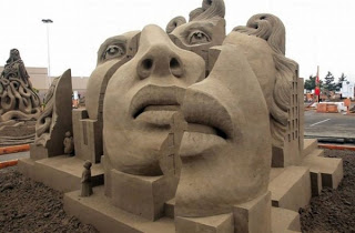 Καταπληκτικά εργα τέχνης με άμμο!