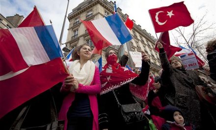 ΤΟΥΡΚΙΑ: Τι κινητοποιεί την αντιπαράθεση με τους Γάλλους