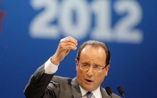 Hollande: Cut Greece some slack