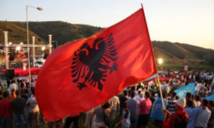 Eρυθρόμαυρη (Αλβανική) Συμμαχία: “Το ελληνικό Έθνος είναι πτωχευμένο σε όλα τα επίπεδα”!