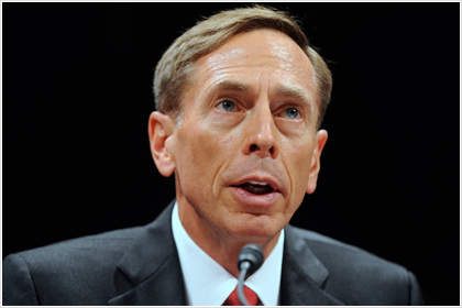 D. Petraeus:Η επίθεση στη Βεγγάζη «ήταν έργο τρομοκρατών»