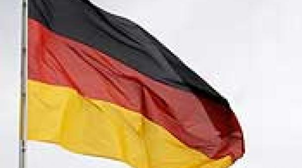 Οι επενδυτές συνεχίζουν να πληρώνουν τη Γερμανία για να τη… δανείζουν