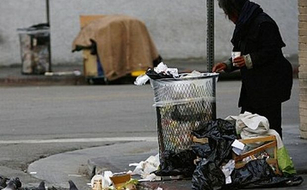 ΓΣΕΕ: Φτωχός σχεδόν ένας στους τέσσερις Έλληνες