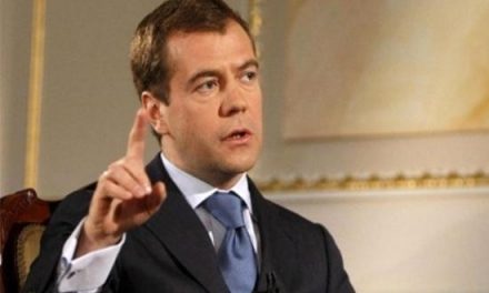 Medvedev: Από το πώς θα επιλυθεί η κρίση εξαρτώνται οι σχέσεις με την ΕΕ