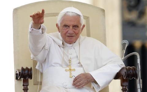 Η πολιτική μάχη για την εκλογή του νέου Πάπα