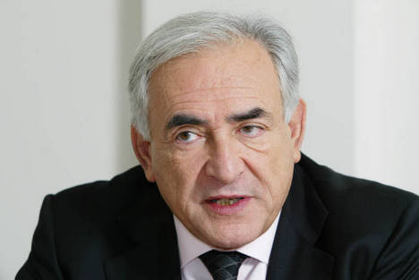 Επικριτικός ο Strauss-Khan σε ΕΕ και ΔΝΤ για την ελληνική κρίση