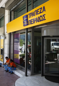 Greek Plan May Reward Some Bank Executives