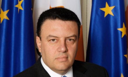Πεθανε ο υπουργος αμυνας Τάσος Μητσόπουλος