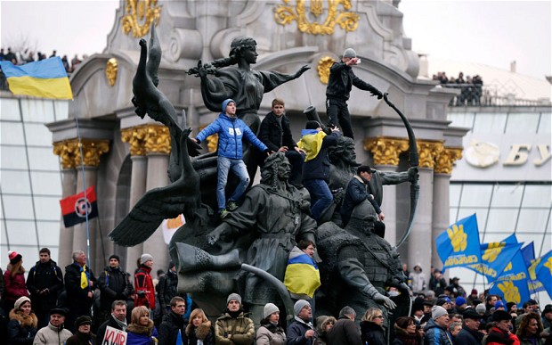 Το γεωπολιτικό πόκερ και η διχοτόμηση της Ουκρανίας