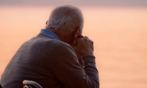Bloomberg: Φεύγουν οι συνταξιούχοι από την Ελλάδα, για μια αξιοπρεπή ζωή