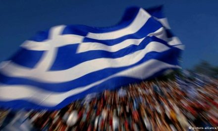 Planning a Greek getaway? Take cash!