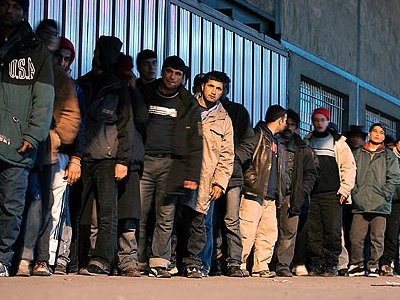 Έκτακτη ευρω-χρηματοδότηση στην Ελλάδα για τους λαθρομετανάστες