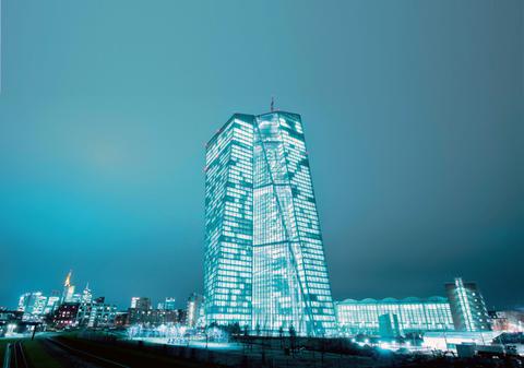 Σκιές, διαπλεκόμενα και σκάνδαλα στον νέο πύργο της ΕΚΤ