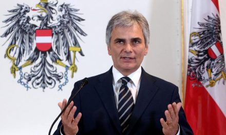 Αυστριακός Καγκελάριος: «Ανάρμοστη» η χαιρεκακία και ο κυνισμός με τον οποίο αντιμετωπίζεται η Ελλάδα