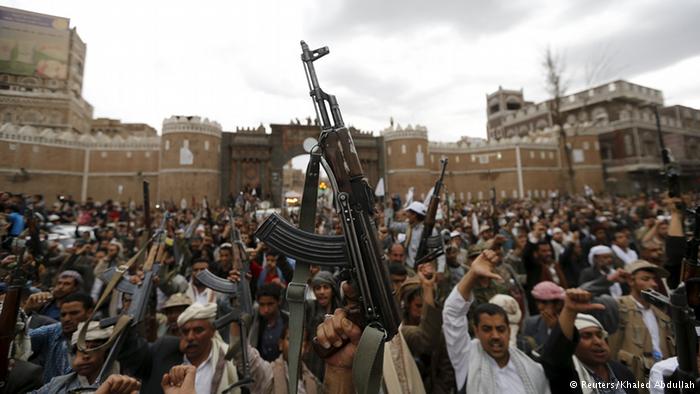 Βυθίζεται στο χάος του εμφυλίου η Υεμένη