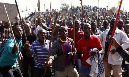 Ν.Αφρική: Ρατσιστική έκρηξη στη χώρα του απαρτχάιντ…