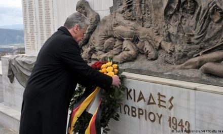 German President Gauck raises prospect of World War Two reparations for Greece
