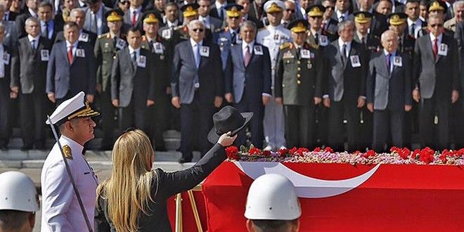 Τουρκία: Με τιμές αρχηγού κράτους κηδεύτηκε ο Σουλεϊμάν Ντεμιρέλ
