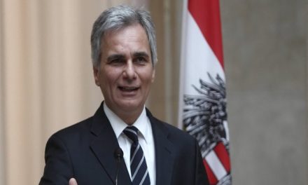 Καγκελάριος Αυστρίας: Η λύση αποτελεί θέμα πολιτικής βούλησης