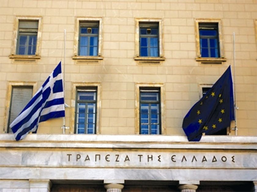 ΤτΕ: Εκροές 29,4 δισ. ευρώ από τις ελληνικές τράπεζες από τον Δεκέμβριο μέχρι τον Απρίλιο