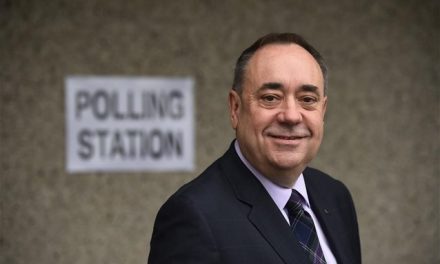 Σκωτία: «Αναπόφευκτο» δεύτερο δημοψήφισμα για την ανεξαρτησία λέει πρώην Πρωθυπουργός