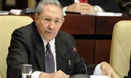 Ραούλ Κάστρο: Συγχαρητήρια για την νίκη του “όχι”