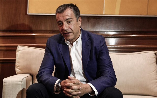 Στ. Θεοδωράκης: Ο Πρωθυπουργός επέλεξε πάλι μετριότητες