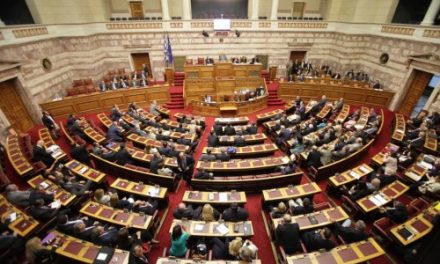 Nέα δημοσκόπηση: Τεράστια διαφορά ΣΥΡΙΖΑ-ΝΔ, μπαίνει στη Βουλή ο Λεβέντης