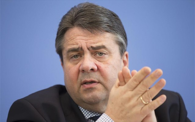 Παράθυρο σε άρση κυρώσεων κατά Ρωσίας ανοίγει ο αντικαγκελάριος της Γερμανίας