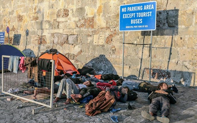 Κομισιόν: Πολύ κοντά στην αποδέσμευση 30 εκατ. ευρώ προς την Ελλάδα για το μεταναστευτικό