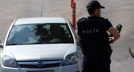 Πυροβολισμοί εναντίον του προξενείου των ΗΠΑ και έκρηξη σε αστυνομικό τμήμα στην Κωνσταντινούπολη