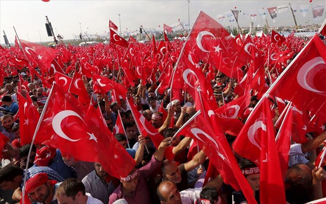 Μαζική συγκέντρωση κατά της τρομοκρατίας στην Κωνσταντινούπολη