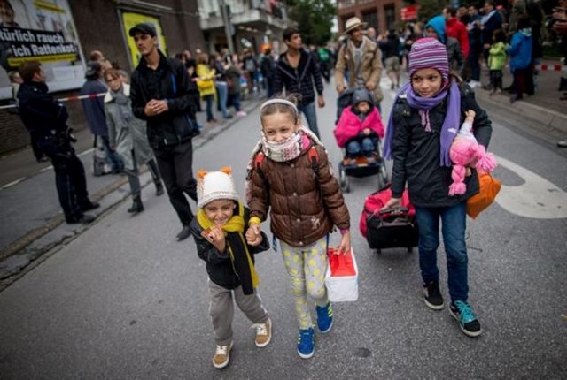 Politico: Αλληλέγγυα η Αυστρία στην Ελλάδα για την προσφυγική κρίση