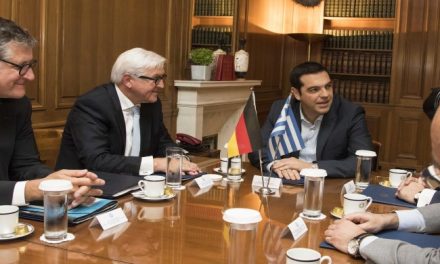 Steinmeier pledges support to Greece in refugee crisis