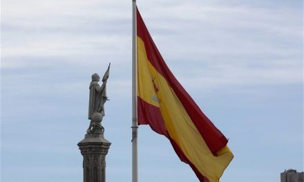 Τι κρύβεται πίσω από το «success story» της Ισπανίας