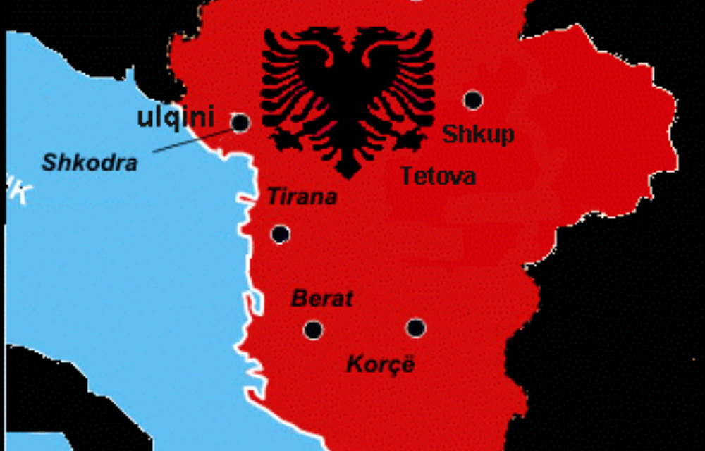 Νέα αλβανική πρόκληση: Υπάλληλοι του αλβανικού ΥΠΕΞ μετέφεραν βιβλία για τη “Μεγάλη Αλβανία” στην Ελλάδα