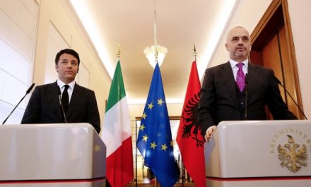 Η ανησυχητική προσέγγιση Ιταλίας-Αλβανίας