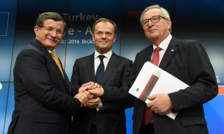 Ομόφωνη συμφωνία ΕΕ-Τουρκίας για το προσφυγικό