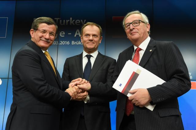 Ομόφωνη συμφωνία ΕΕ-Τουρκίας για το προσφυγικό