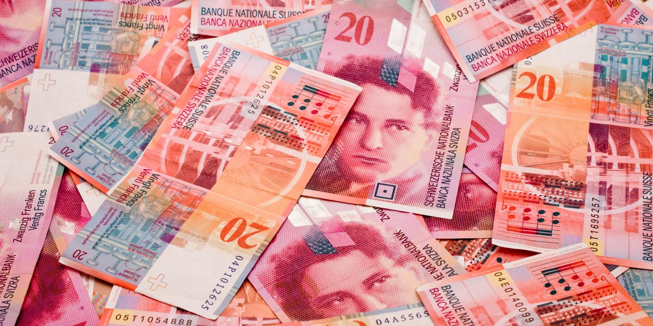 Ελβετία – Γερμανία λένε “όχι” στο πλαστικό χρήμα