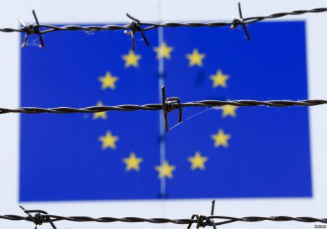 Η διάλυση της Ευρώπης πίσω από το προσφυγικό