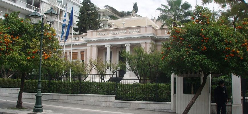 Νευρικότητα στο Μαξίμου σχετικά με την μη εμπλοκή Ελλήνων πολιτικών στην έρευνα του FBI για τη Novartis