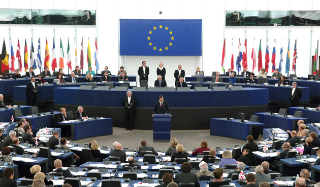 Ευρωκοινοβούλιο: αναθεώρηση της οδηγίας για την απόσπαση εργαζομένων