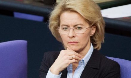 Γερμανίδα Υπουργός Άμυνας: η Ευρώπη δεν προστάτεψε την Ελλάδα